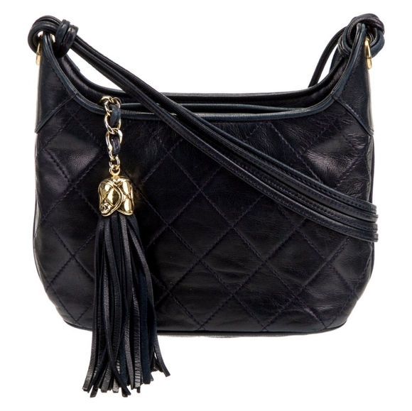 Chanel Vintage Quilted Tassel Shoulder Bag with COA - Picture 1 of 16